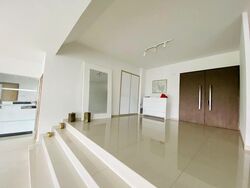 Leonie Towers (D9), Apartment #512405821